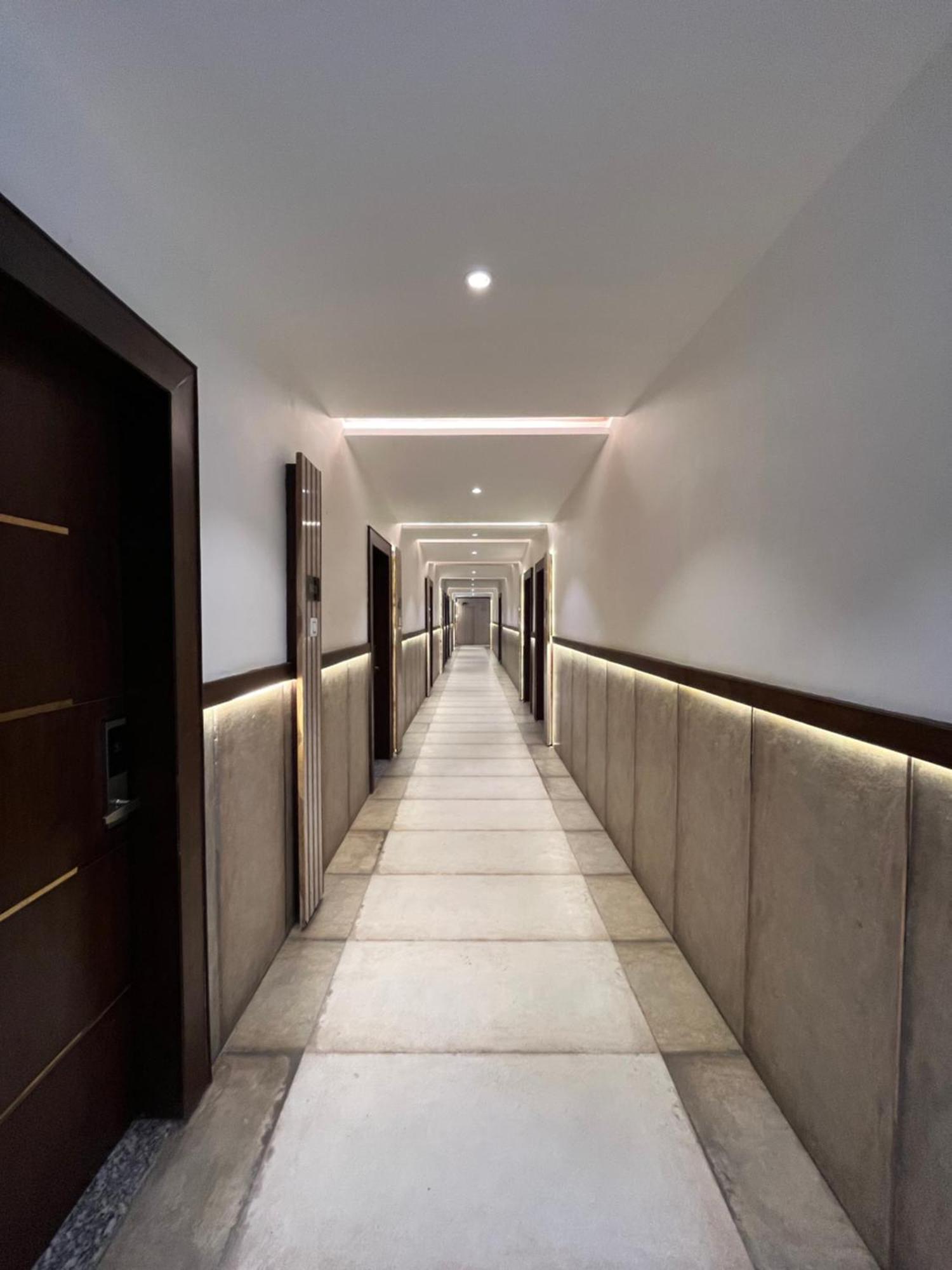 Hotel Shri Radha Nikunj - Opposite Prem Mandir Vrindavan Exterior photo